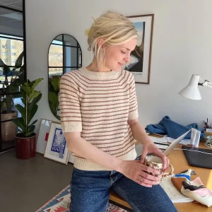 Friday Tee fra PetiteKnit
